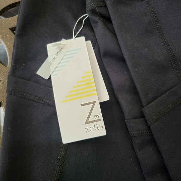 (2 pair) High waisted black biker shorts with pockets - Picture 2 of 2